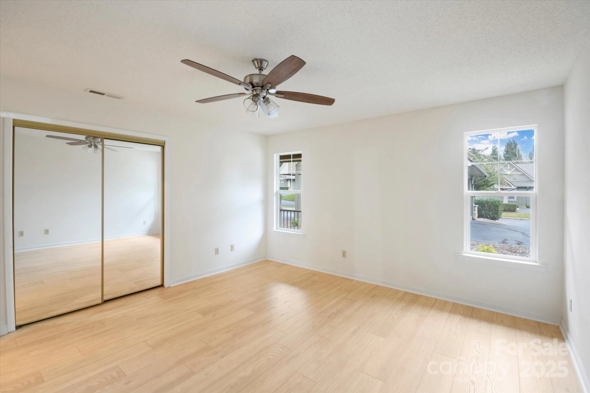 102 Fox Den Court - Photo 12