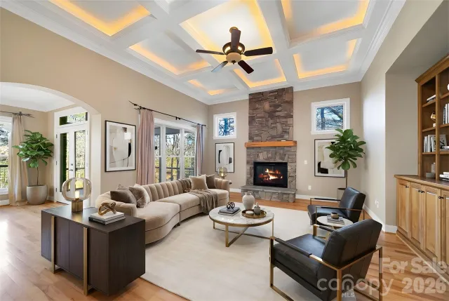 886 Soquili Drive, Brevard, NC, 28712