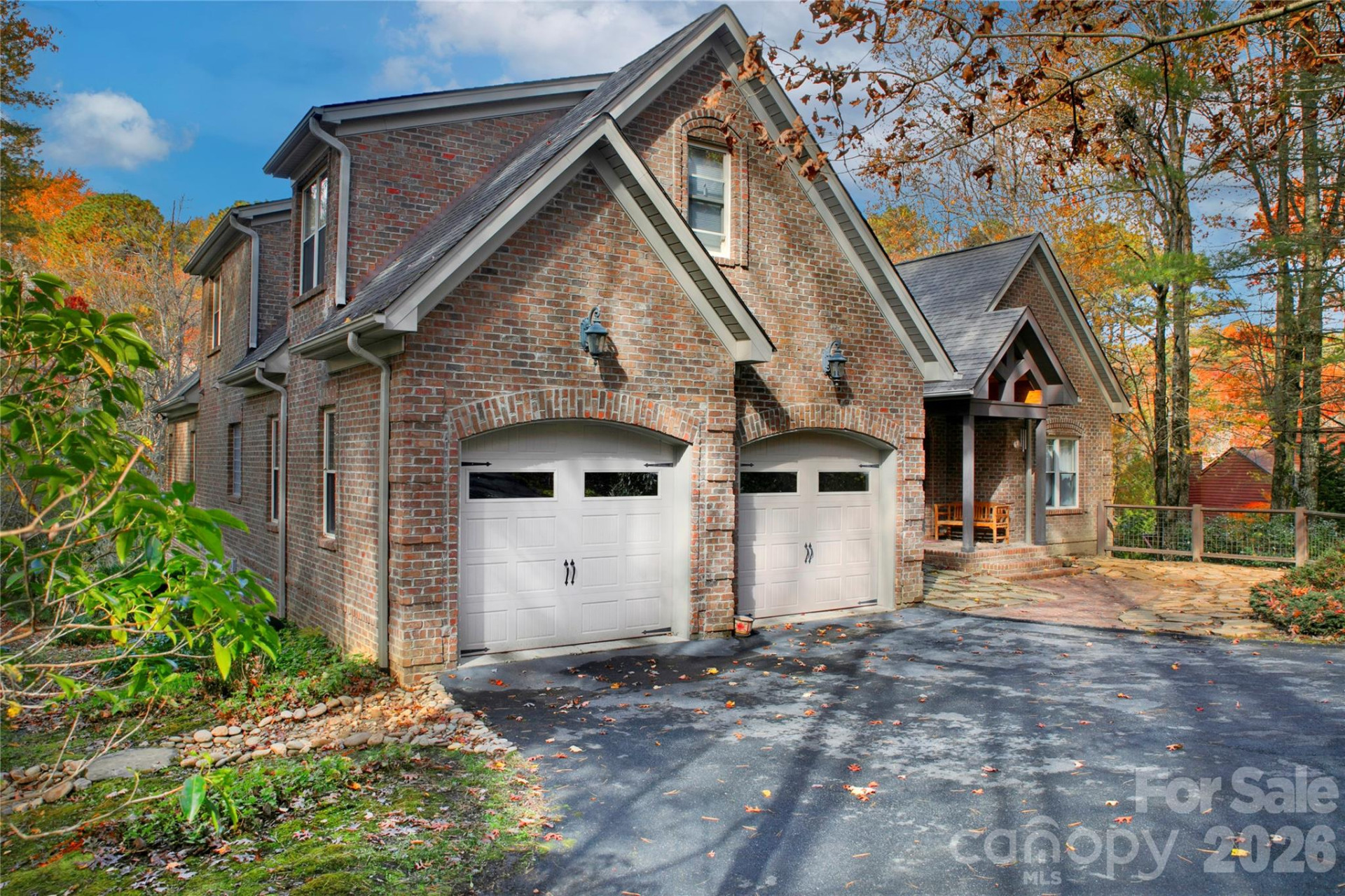 886 Soquili Drive - Photo 4