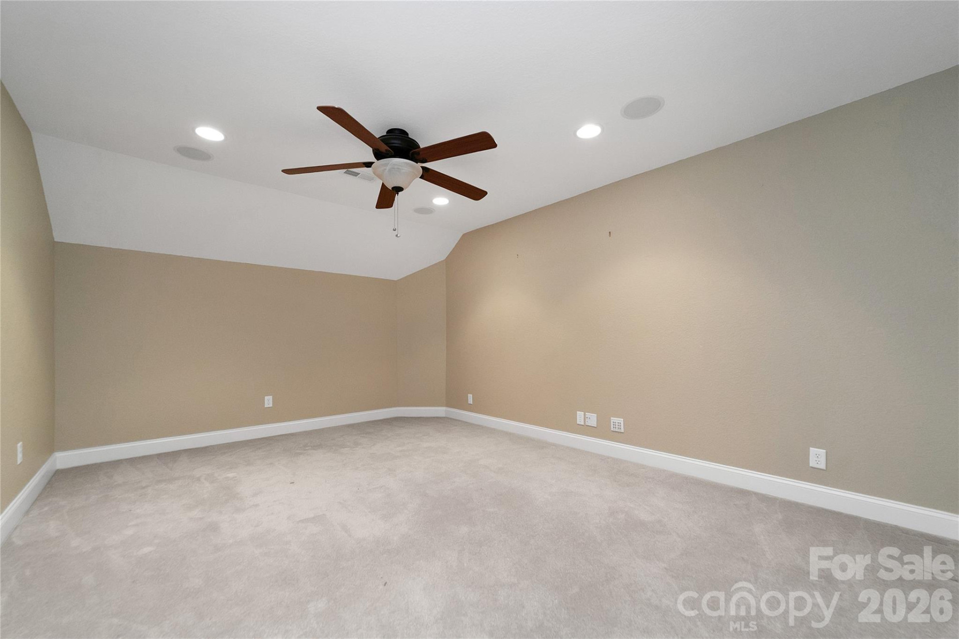 886 Soquili Drive - Photo 38