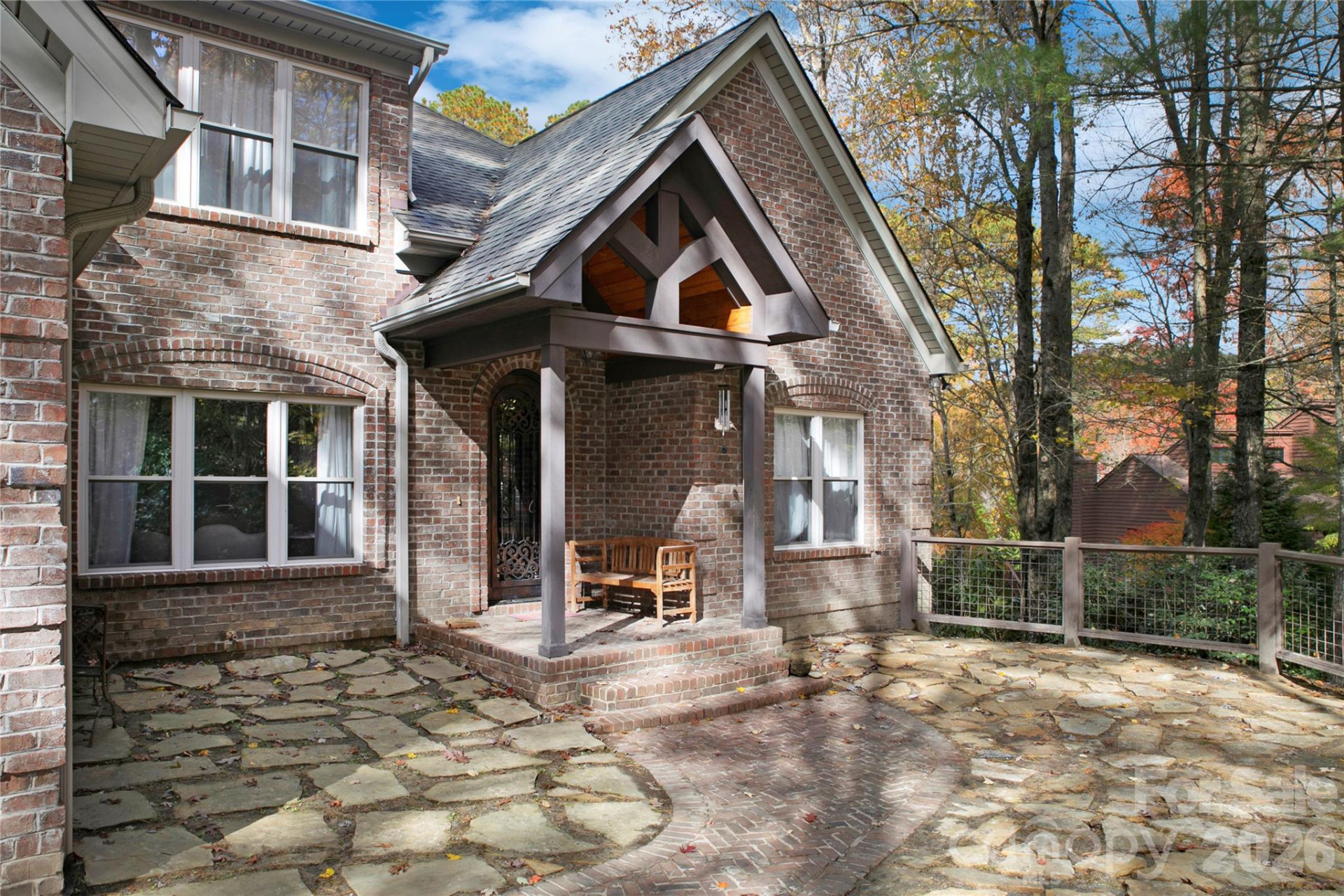 886 Soquili Drive - Photo 5