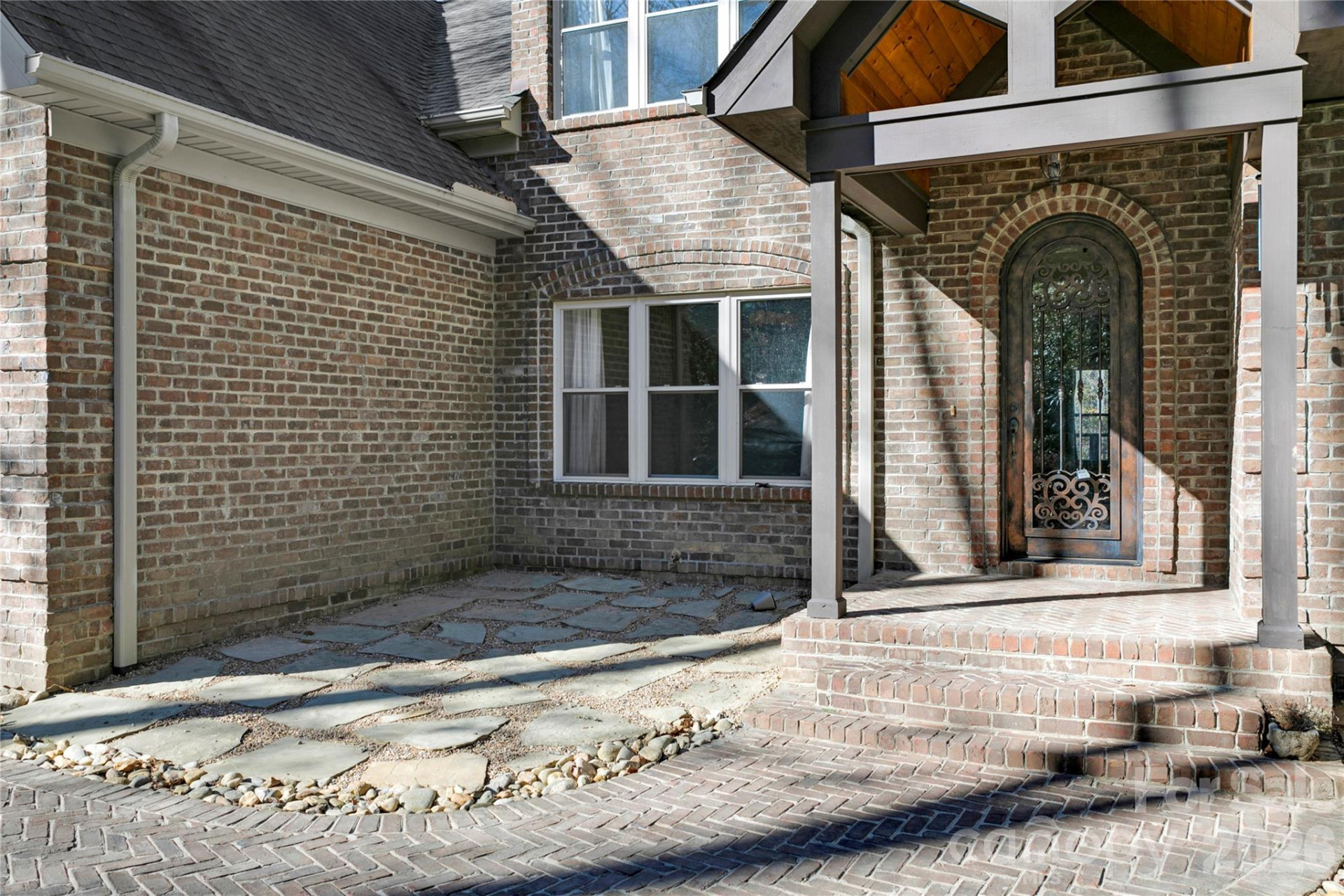 886 Soquili Drive - Photo 6