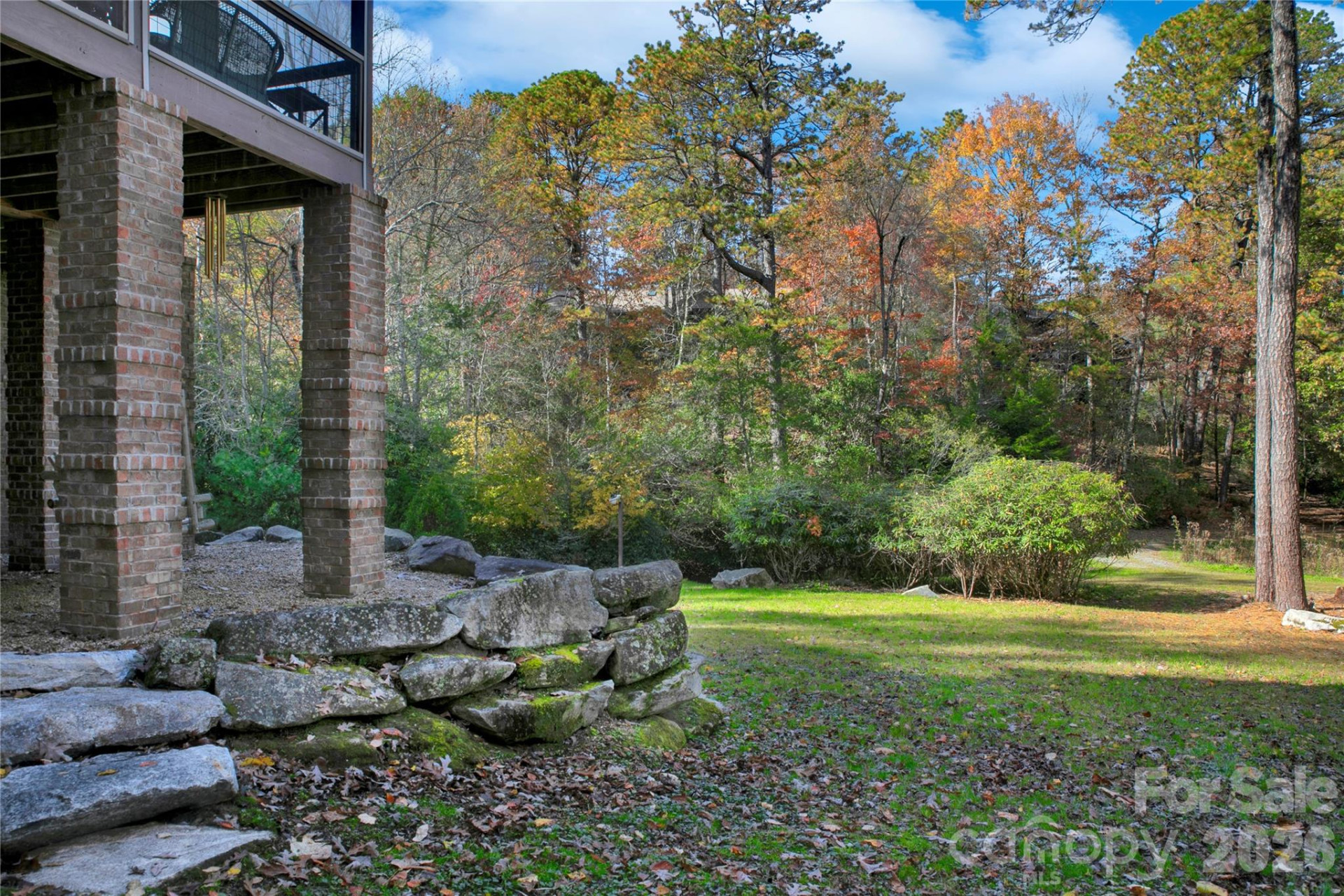 886 Soquili Drive - Photo 8