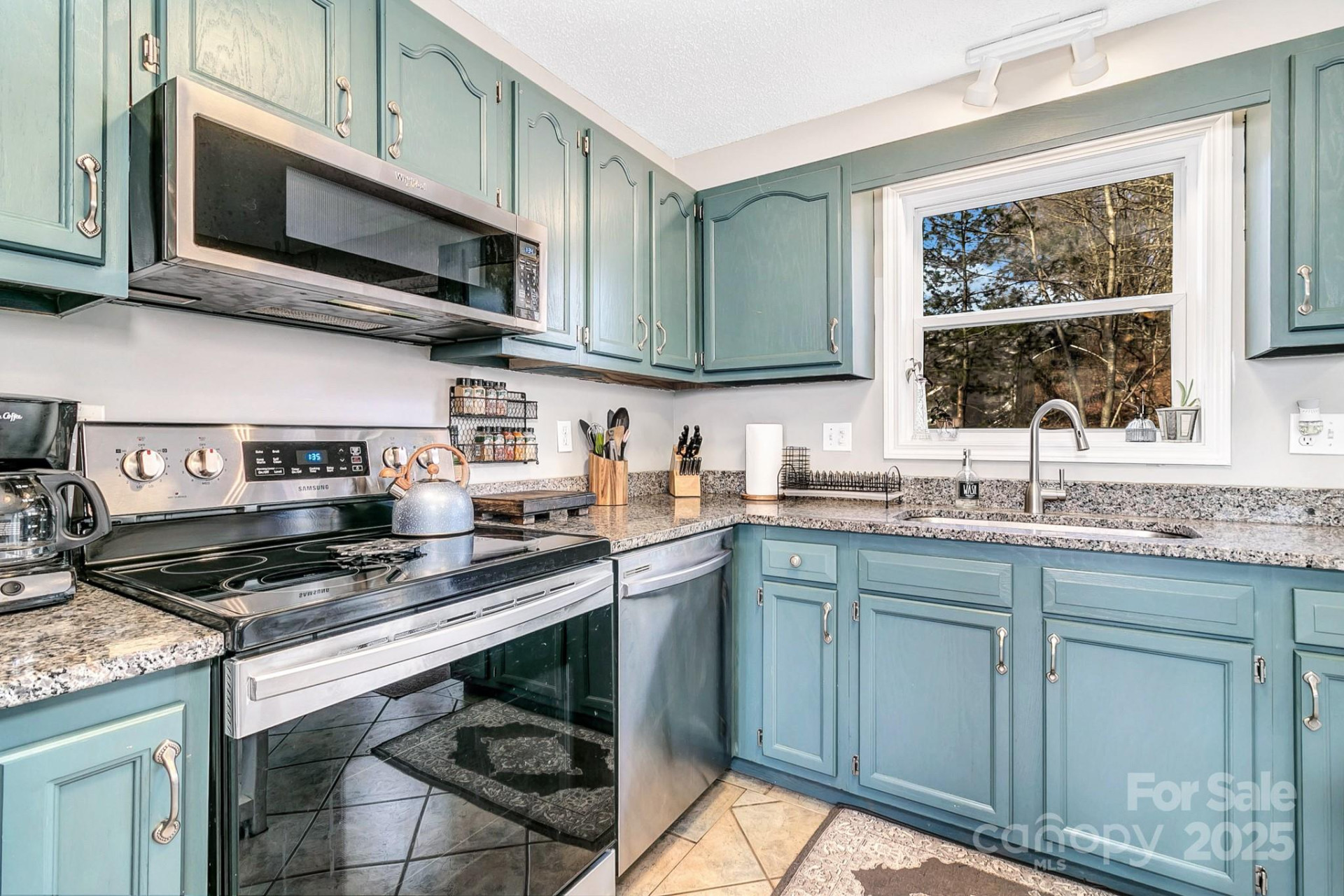 10 Harrisland Drive - Photo 30