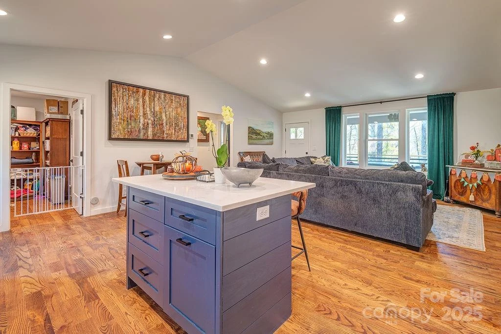 15 Edmond Woods Place - Photo 11