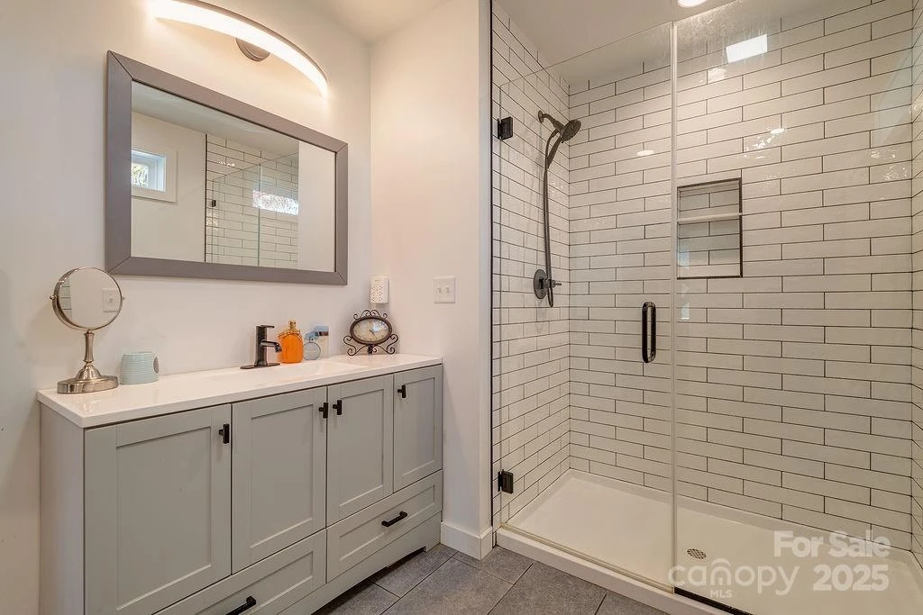 15 Edmond Woods Place - Photo 15