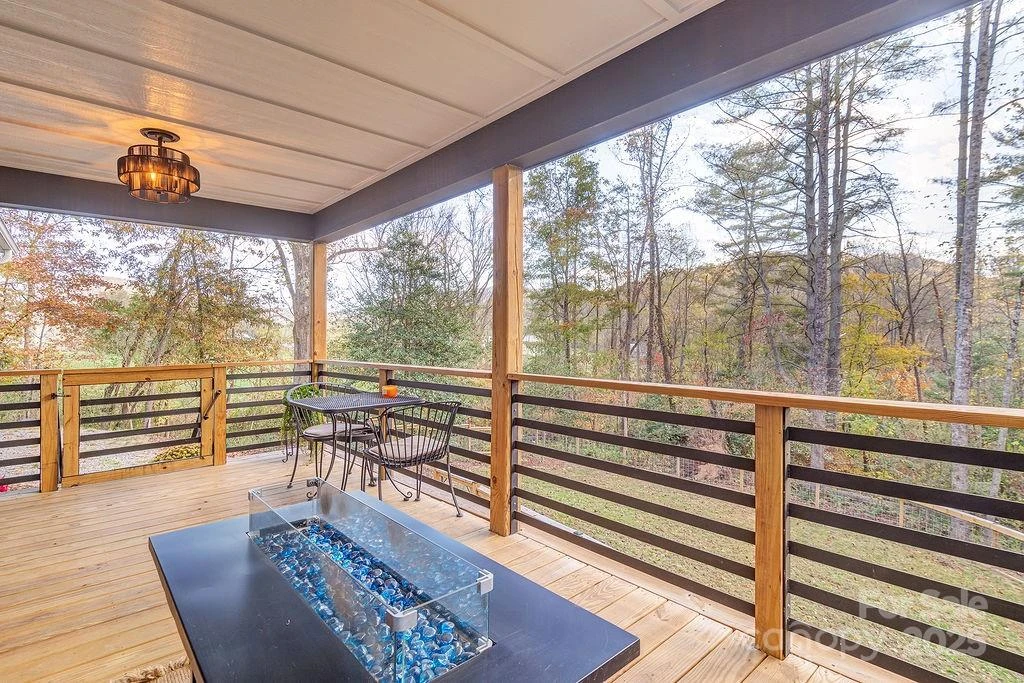 15 Edmond Woods Place - Photo 22