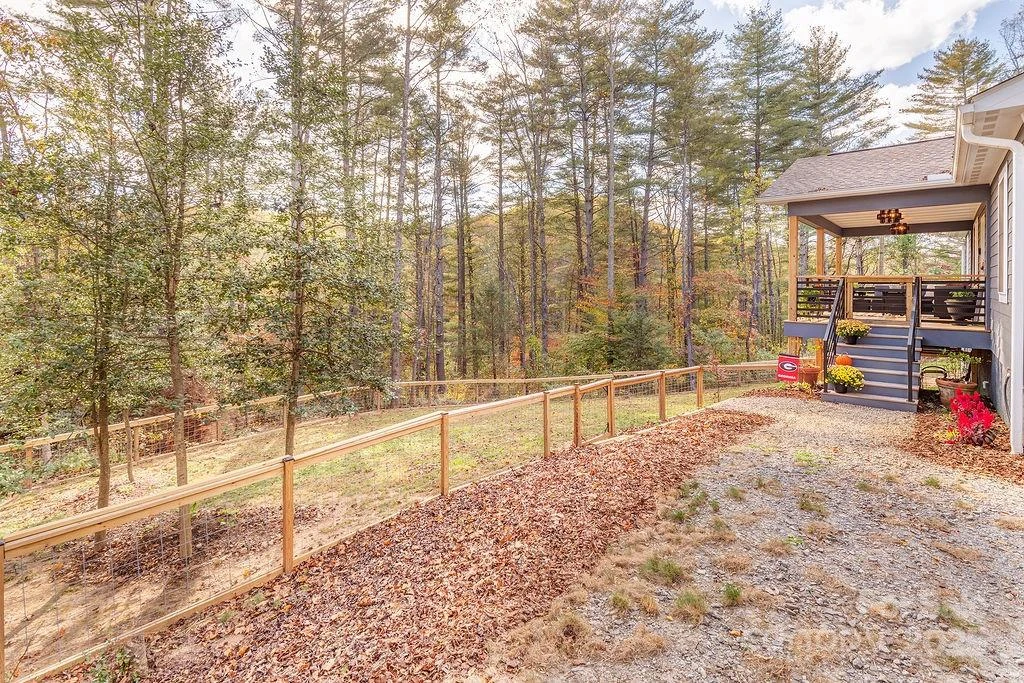 15 Edmond Woods Place - Photo 25