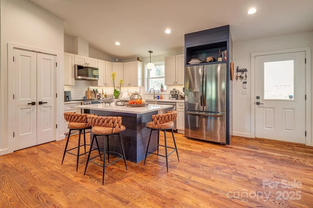 15 Edmond Woods Place - Photo 8