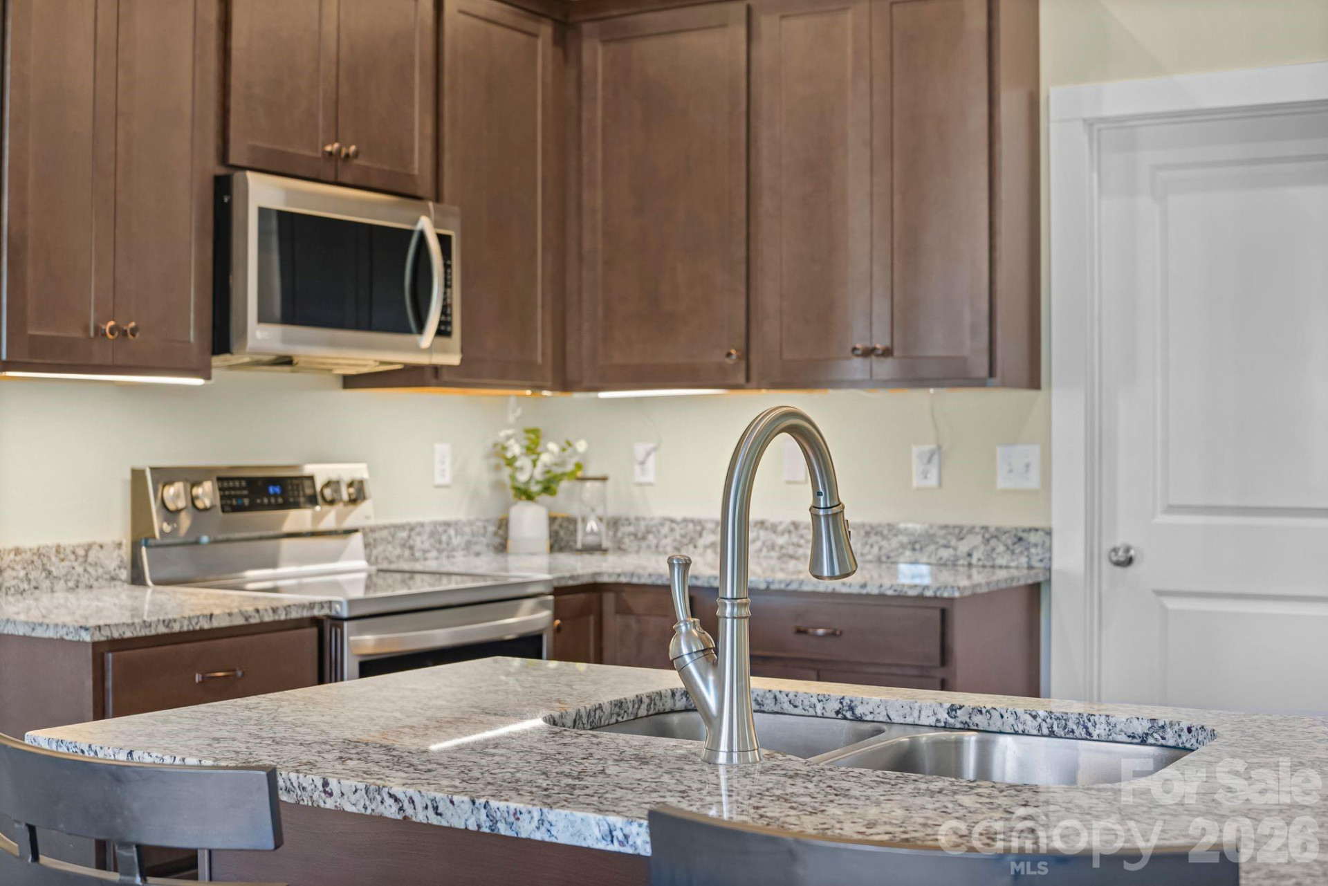 457 Riverwind Drive - Photo 2