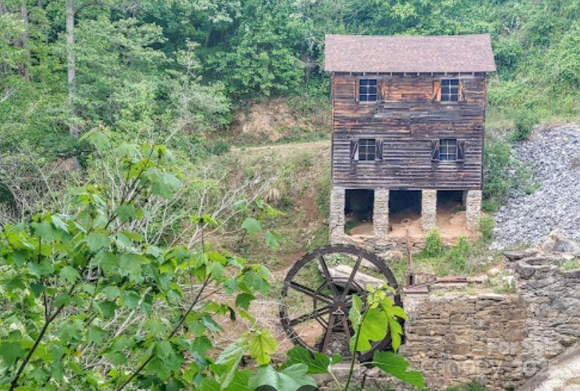 201 Martinat Drive #2 - Photo 32