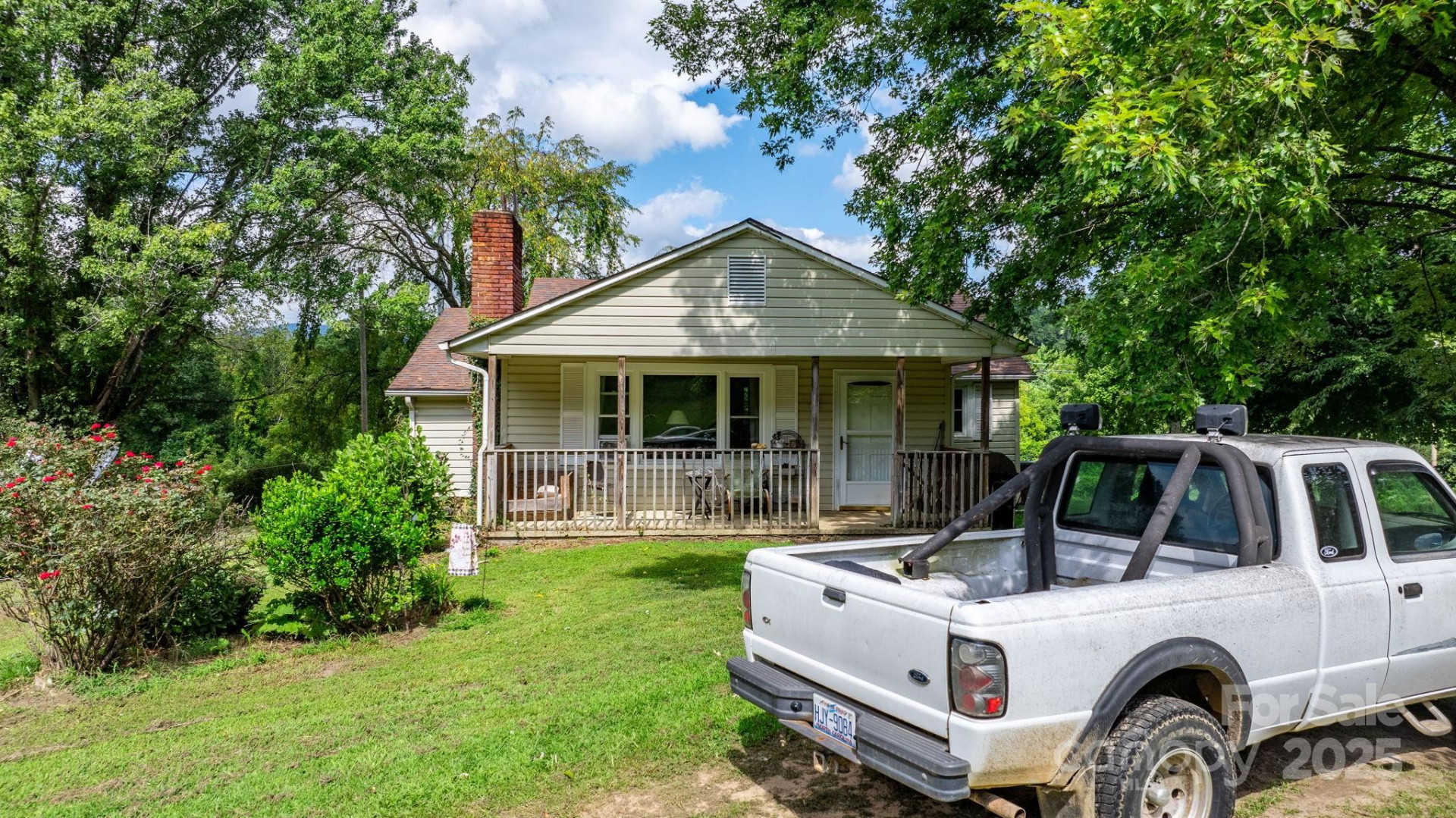 1147 Old Linville Road - Photo 3