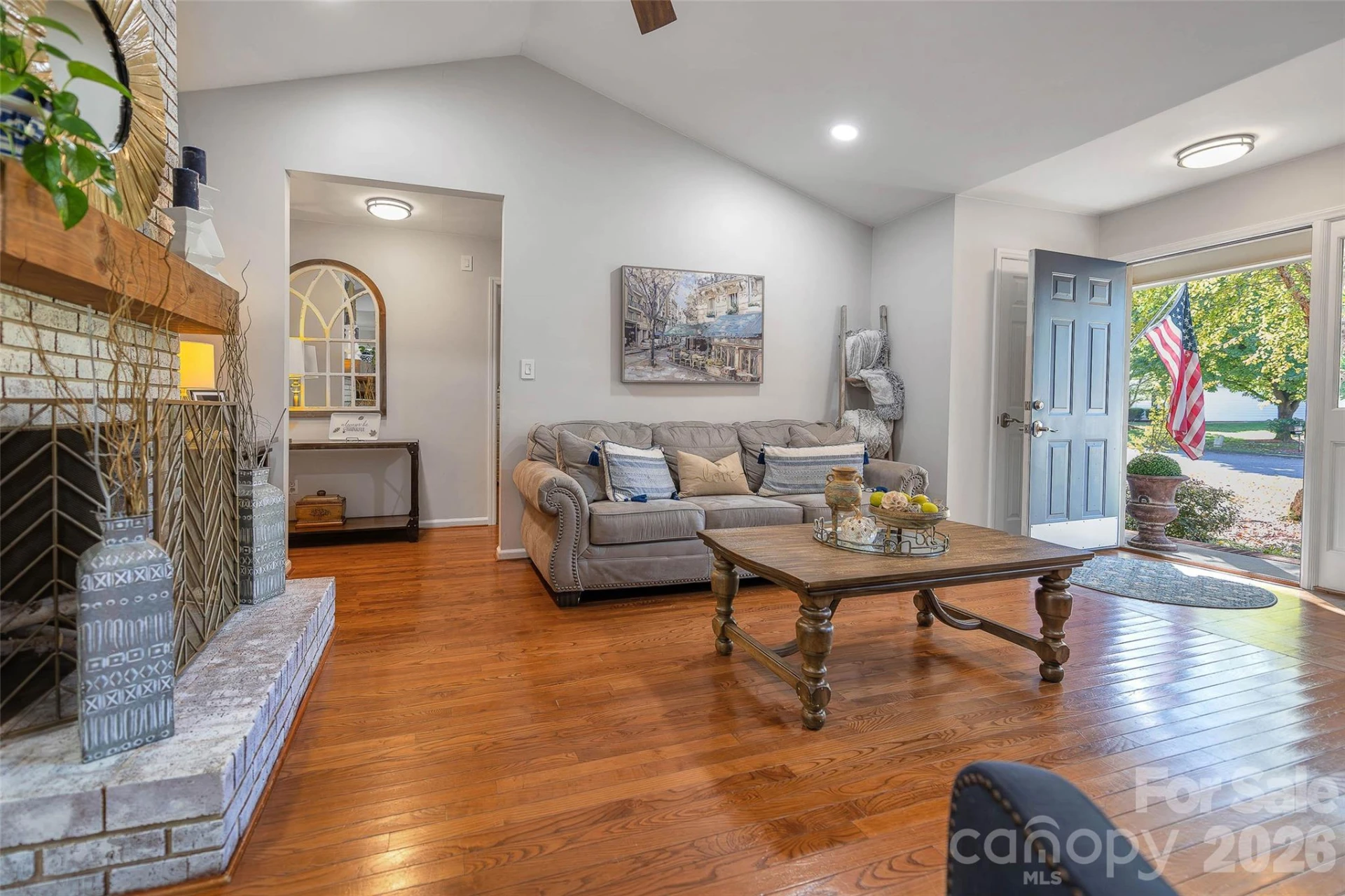 664 Tryon Place - Photo 12