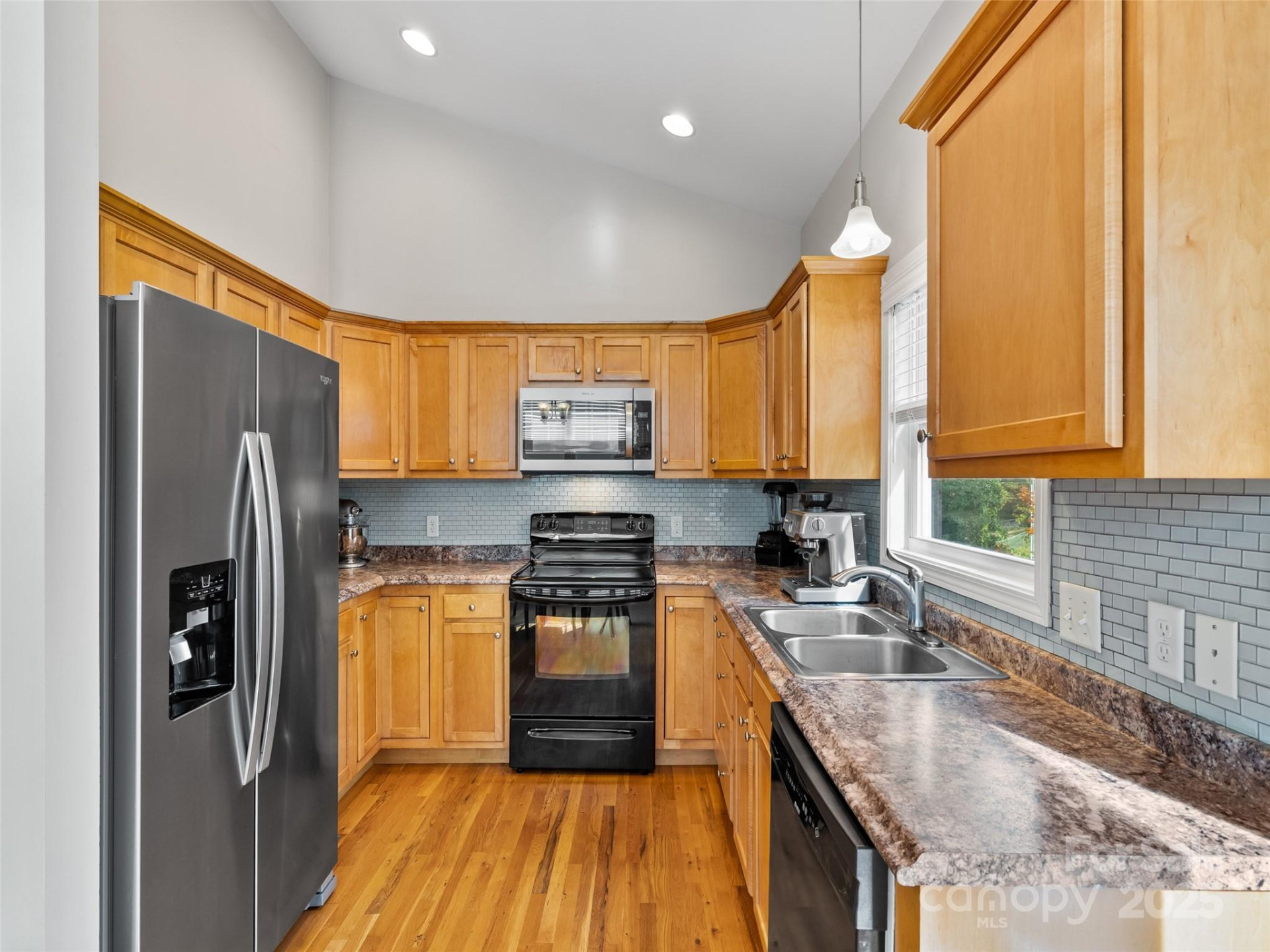 73 Honeysuckle Lane - Photo 17