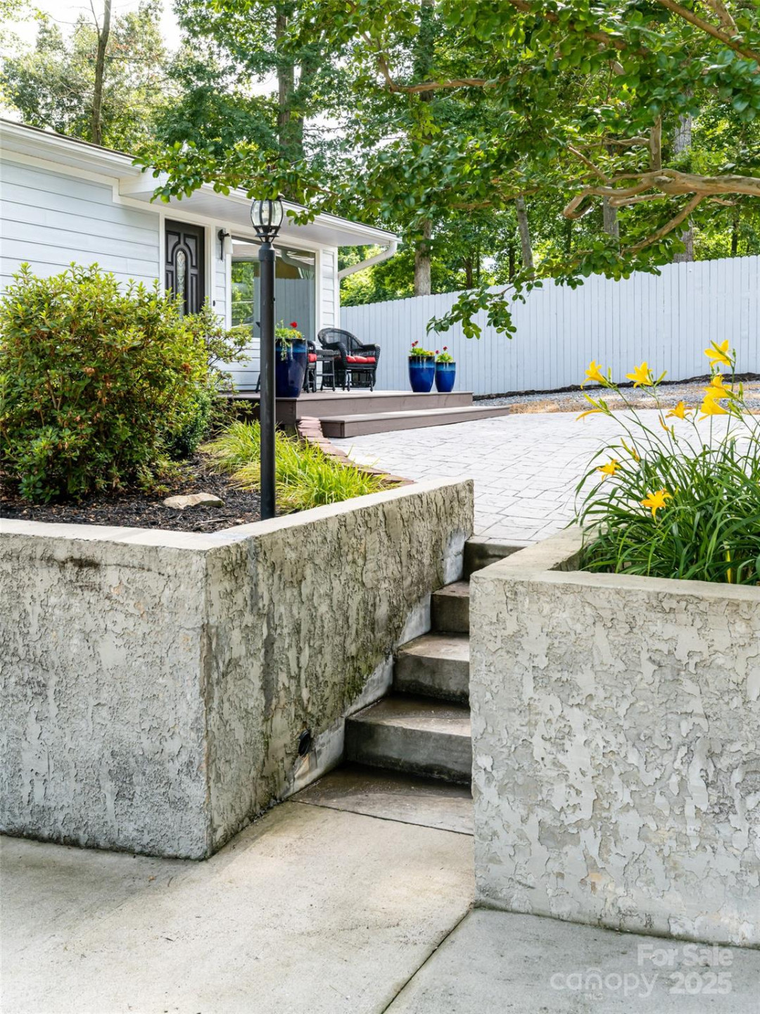 10 Freno Drive - Photo 4