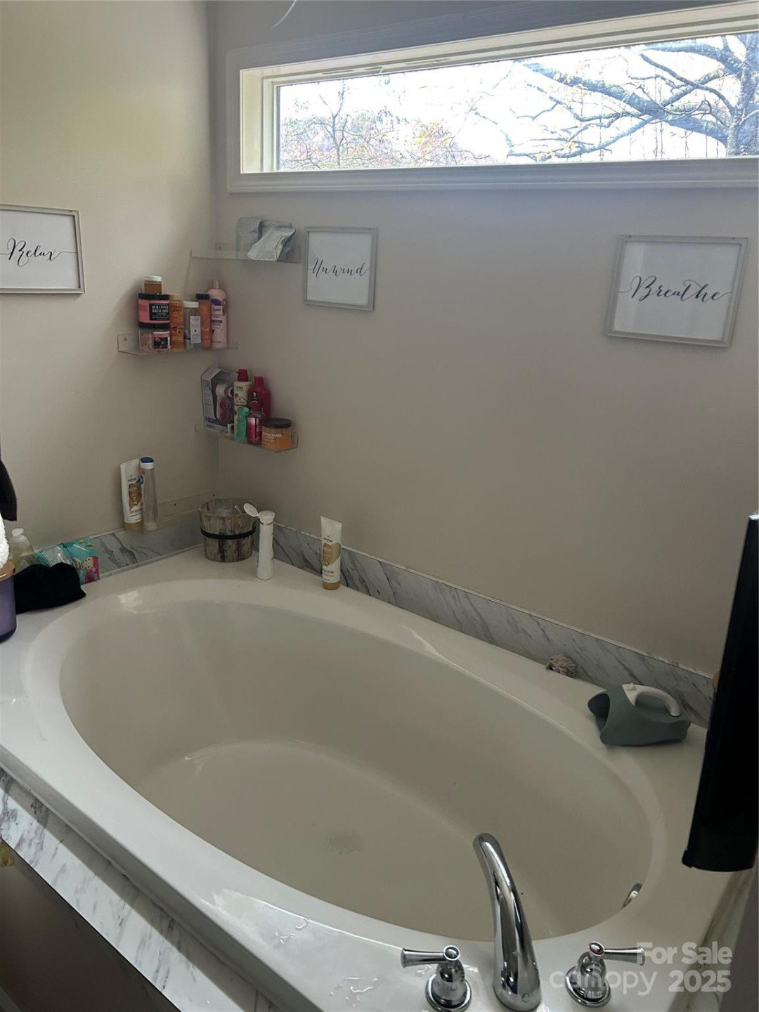 415 Rovingwood Drive - Photo 2