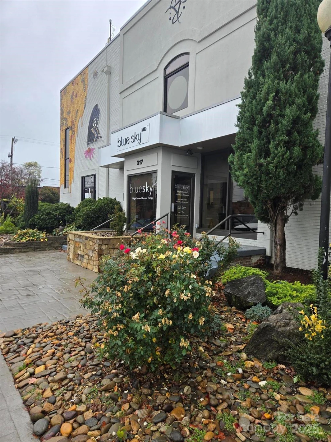 317 King Street - Photo 2