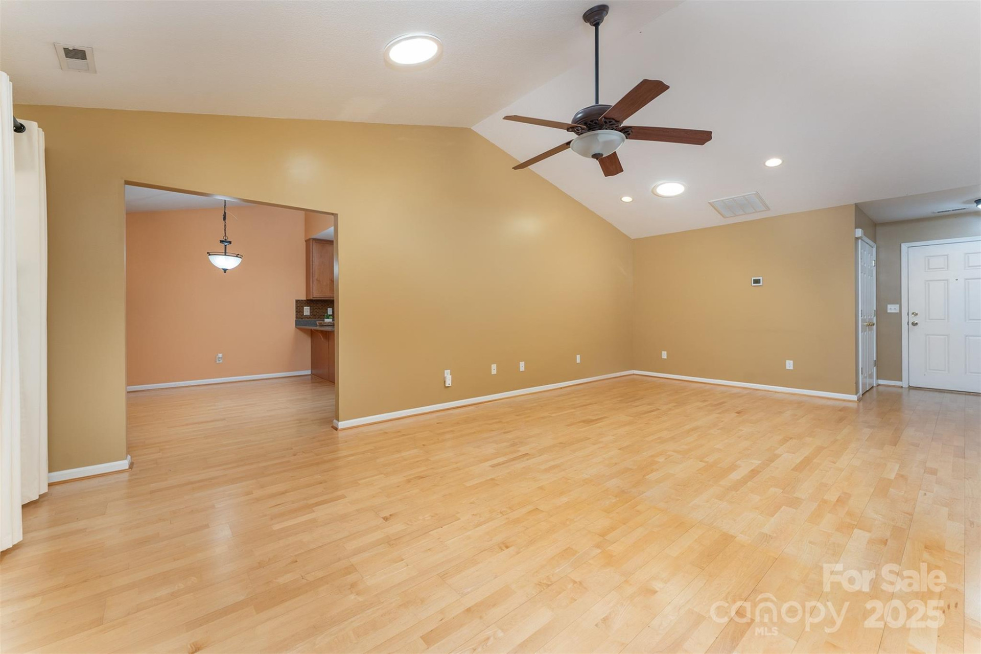412 Wiltshire Circle - Photo 11