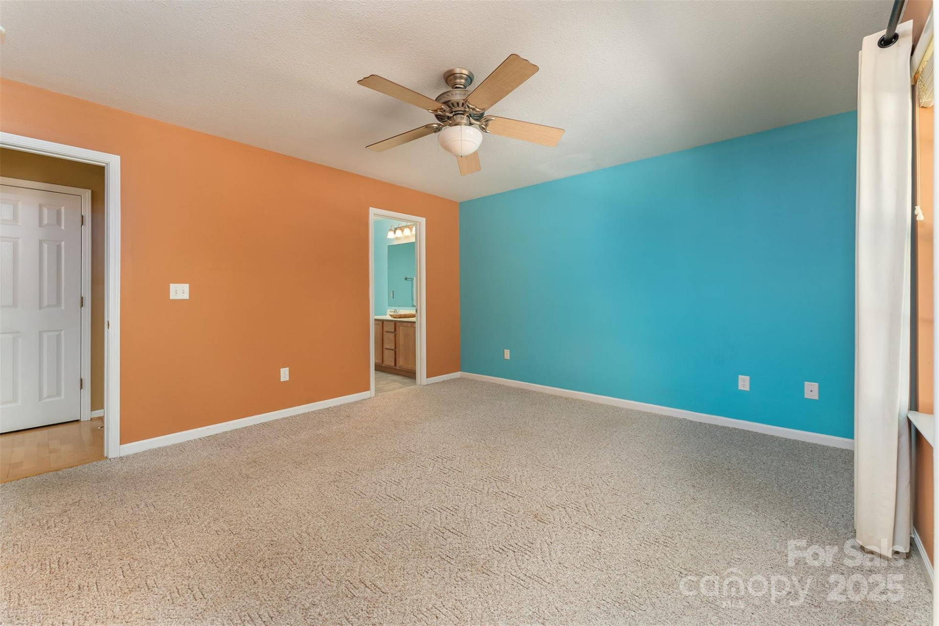 412 Wiltshire Circle - Photo 14