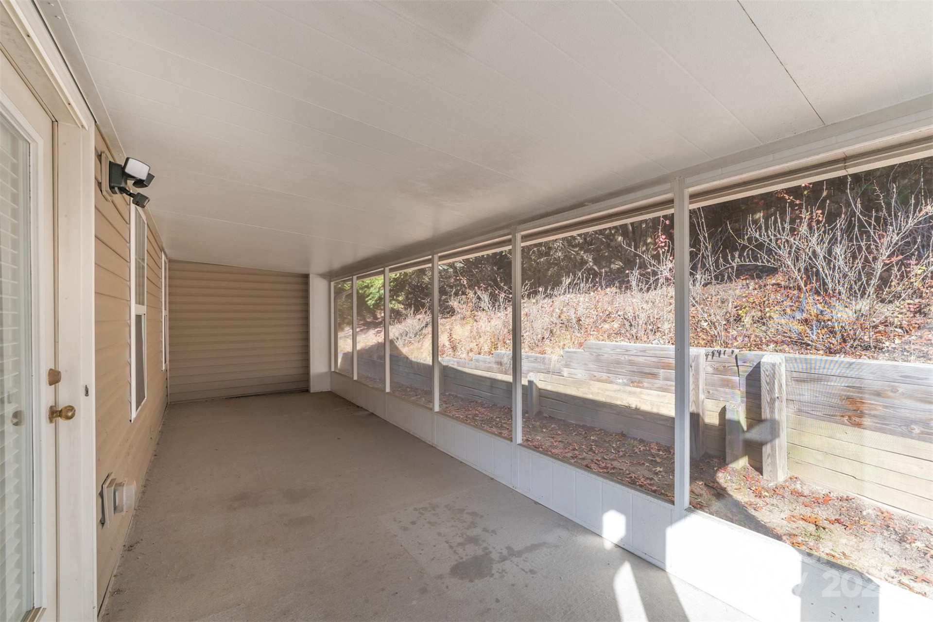 412 Wiltshire Circle - Photo 22