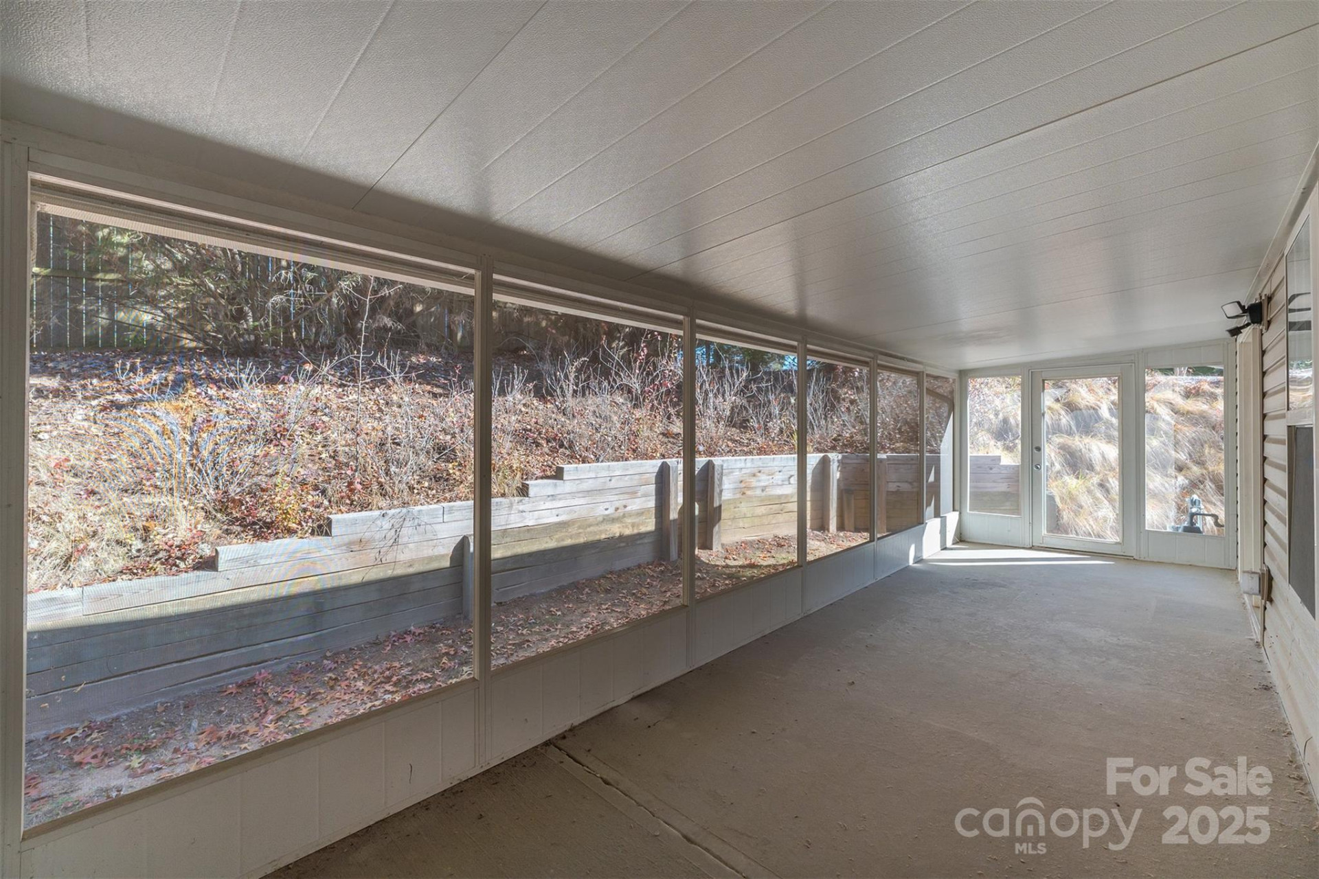 412 Wiltshire Circle - Photo 24