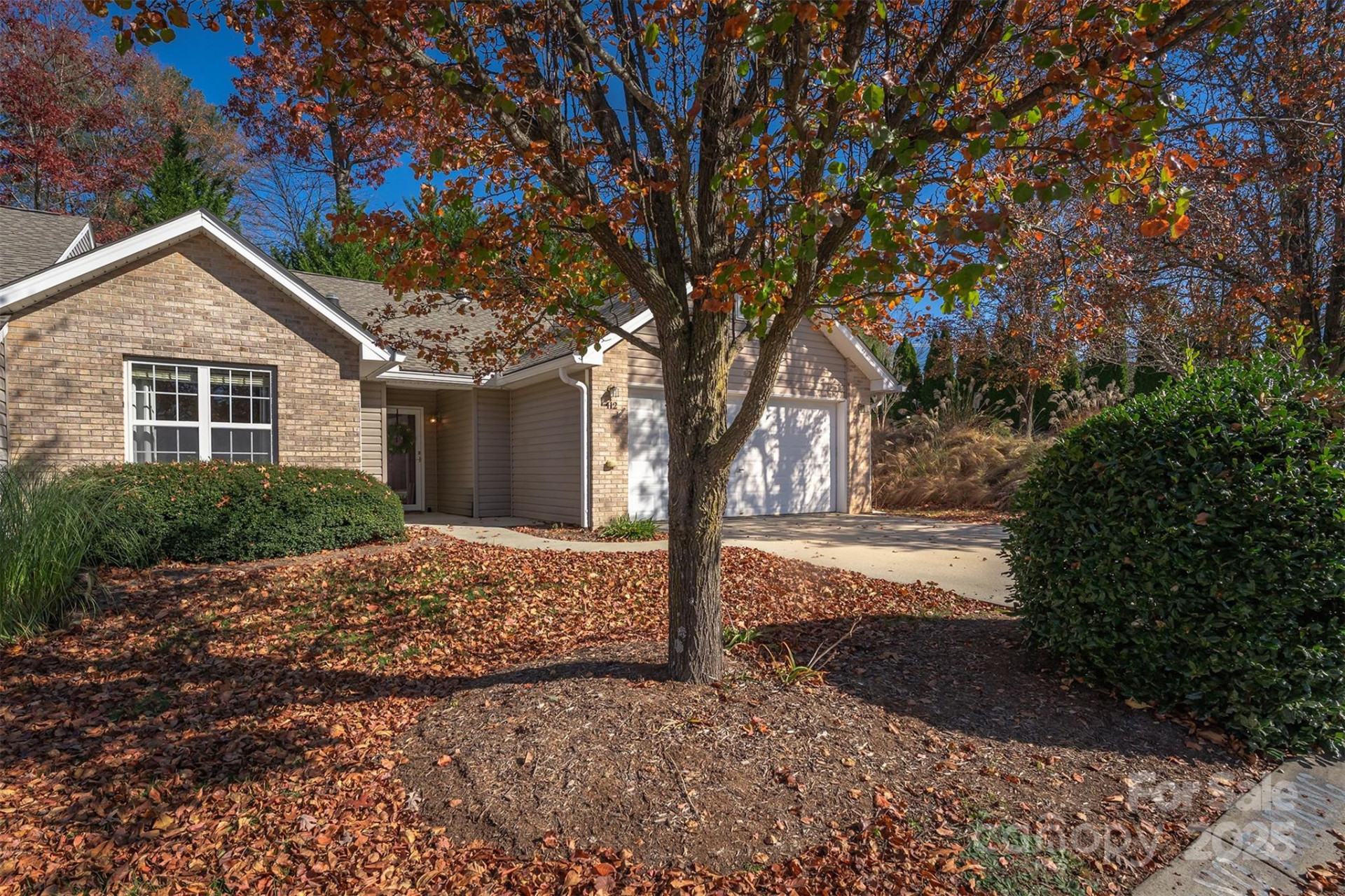 412 Wiltshire Circle - Photo 28