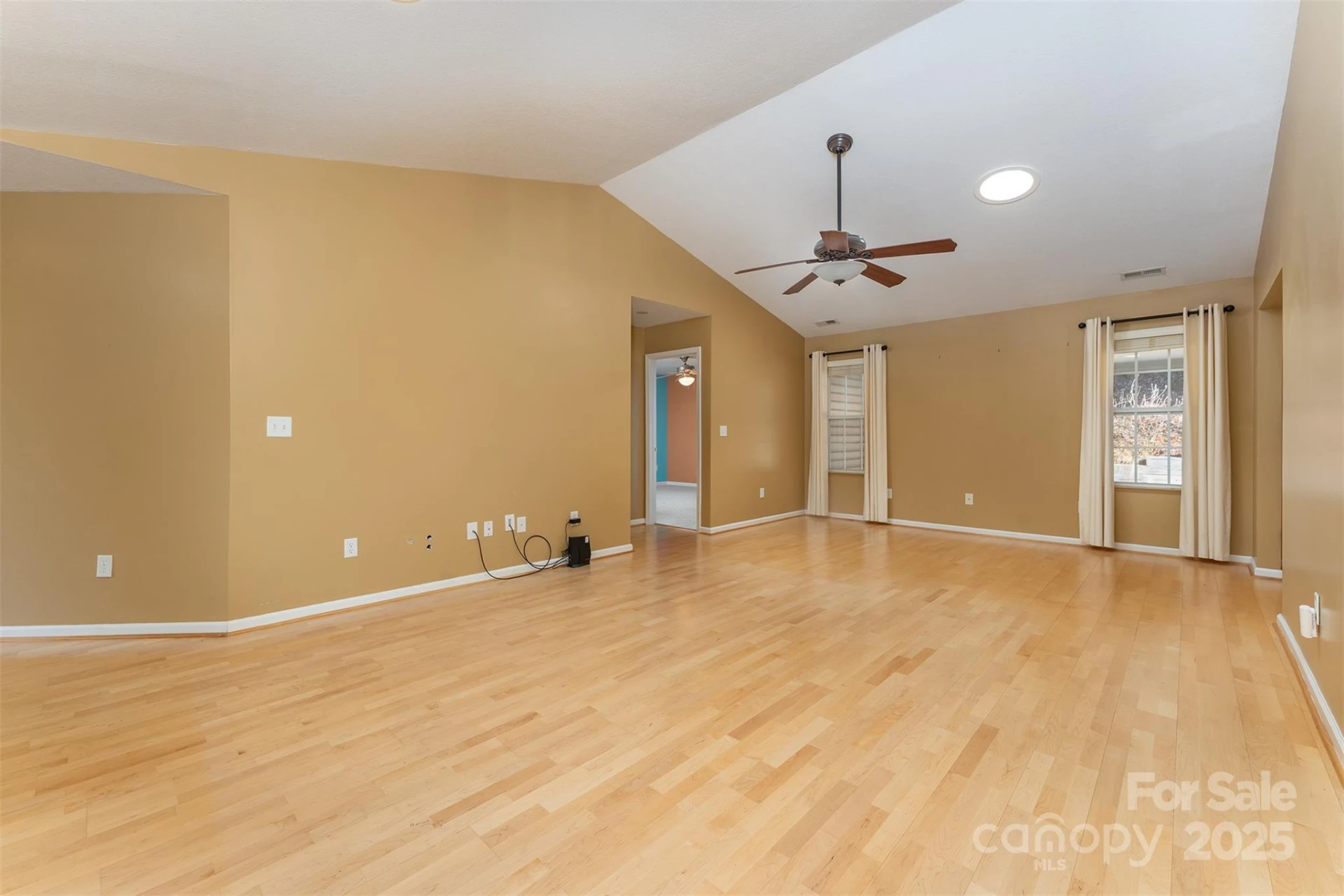 412 Wiltshire Circle - Photo 9