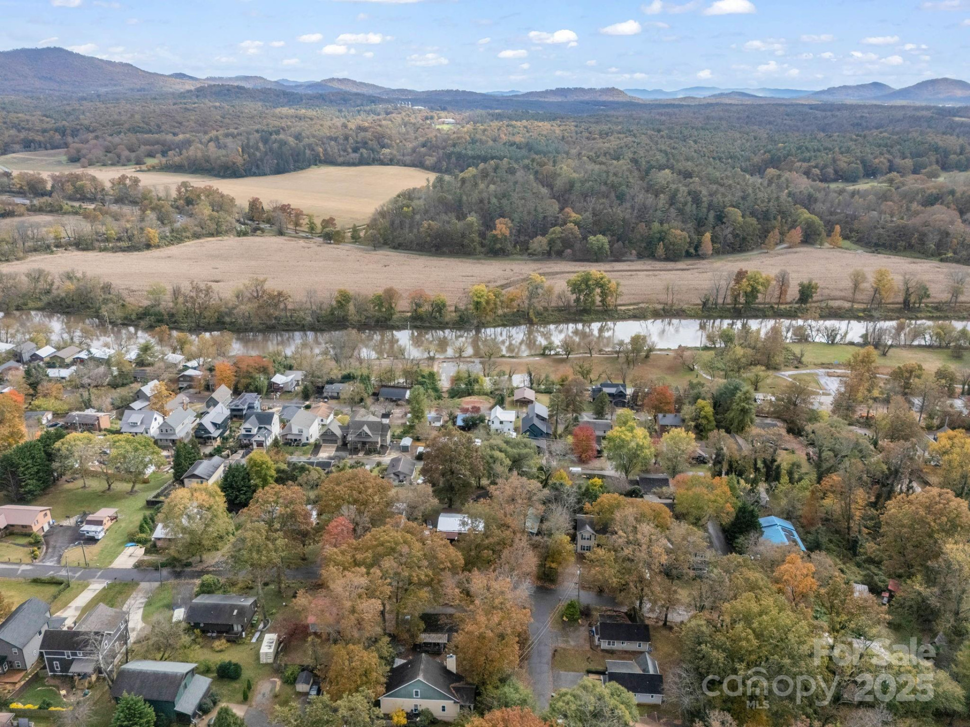 27 Lamb Avenue - Photo 15