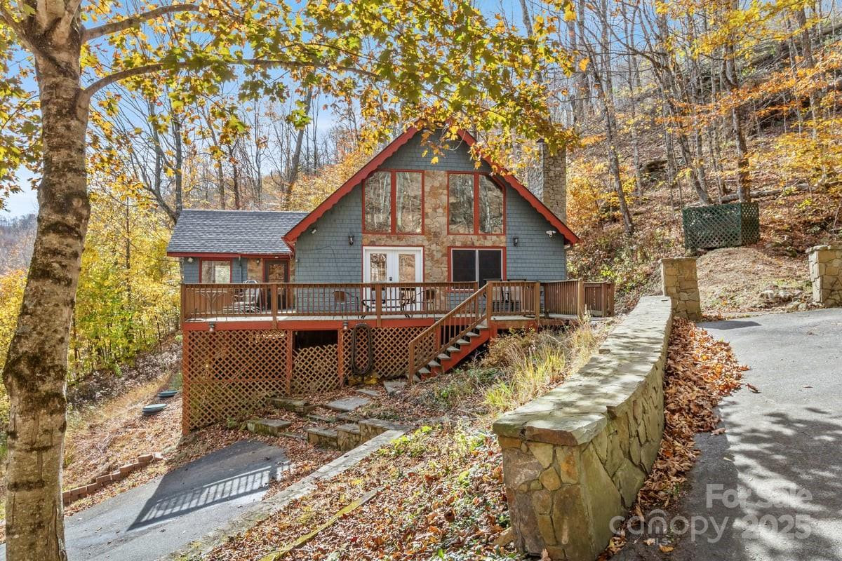 563 Bee Tree Lane