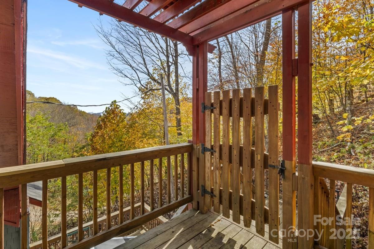 563 Bee Tree Lane - Photo 14