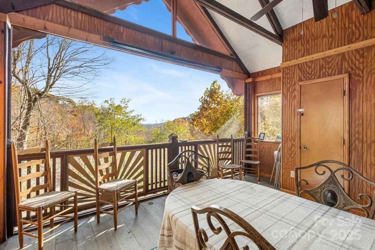 563 Bee Tree Lane - Photo 3