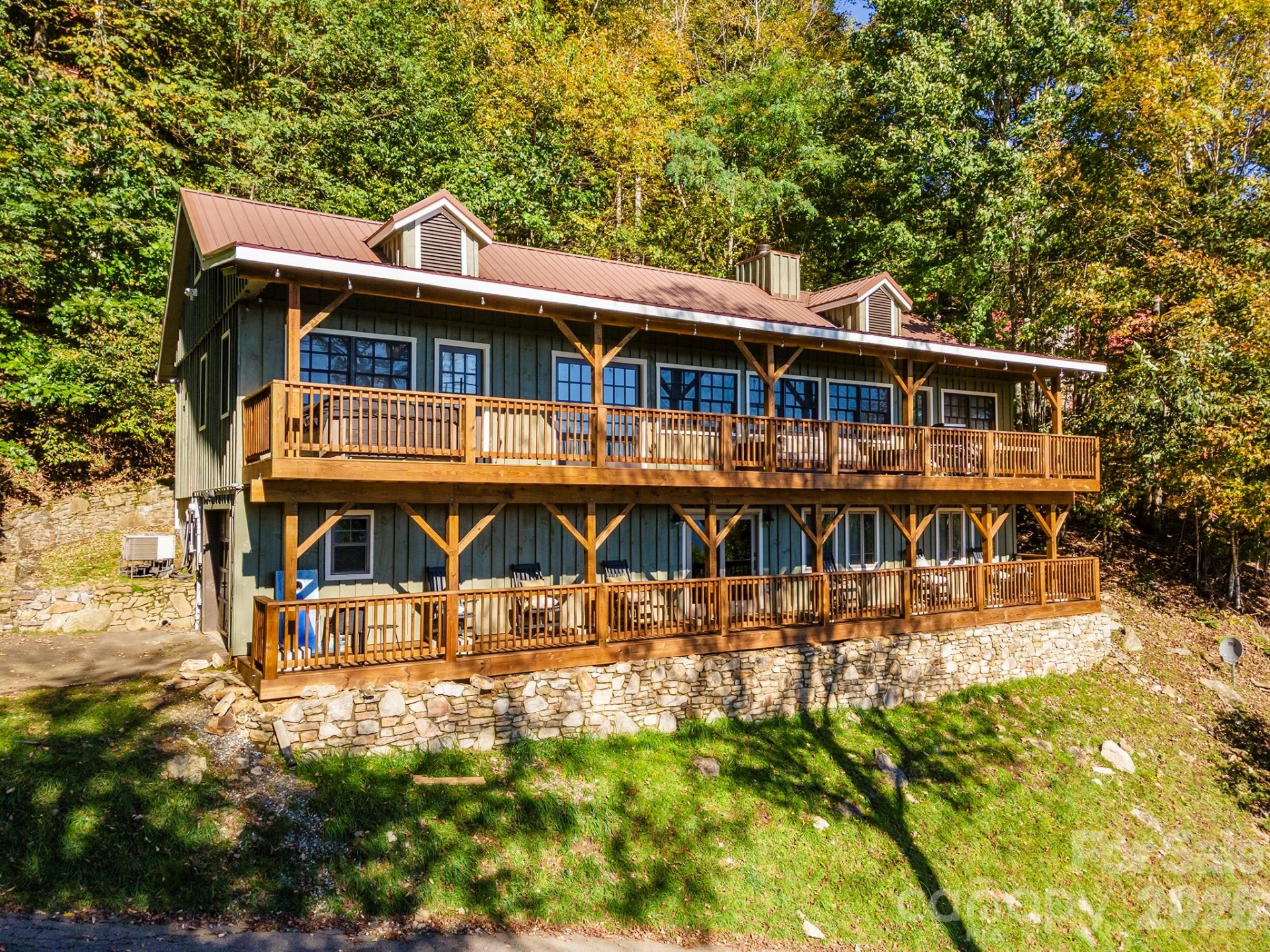 322 Goldenleaf Road
