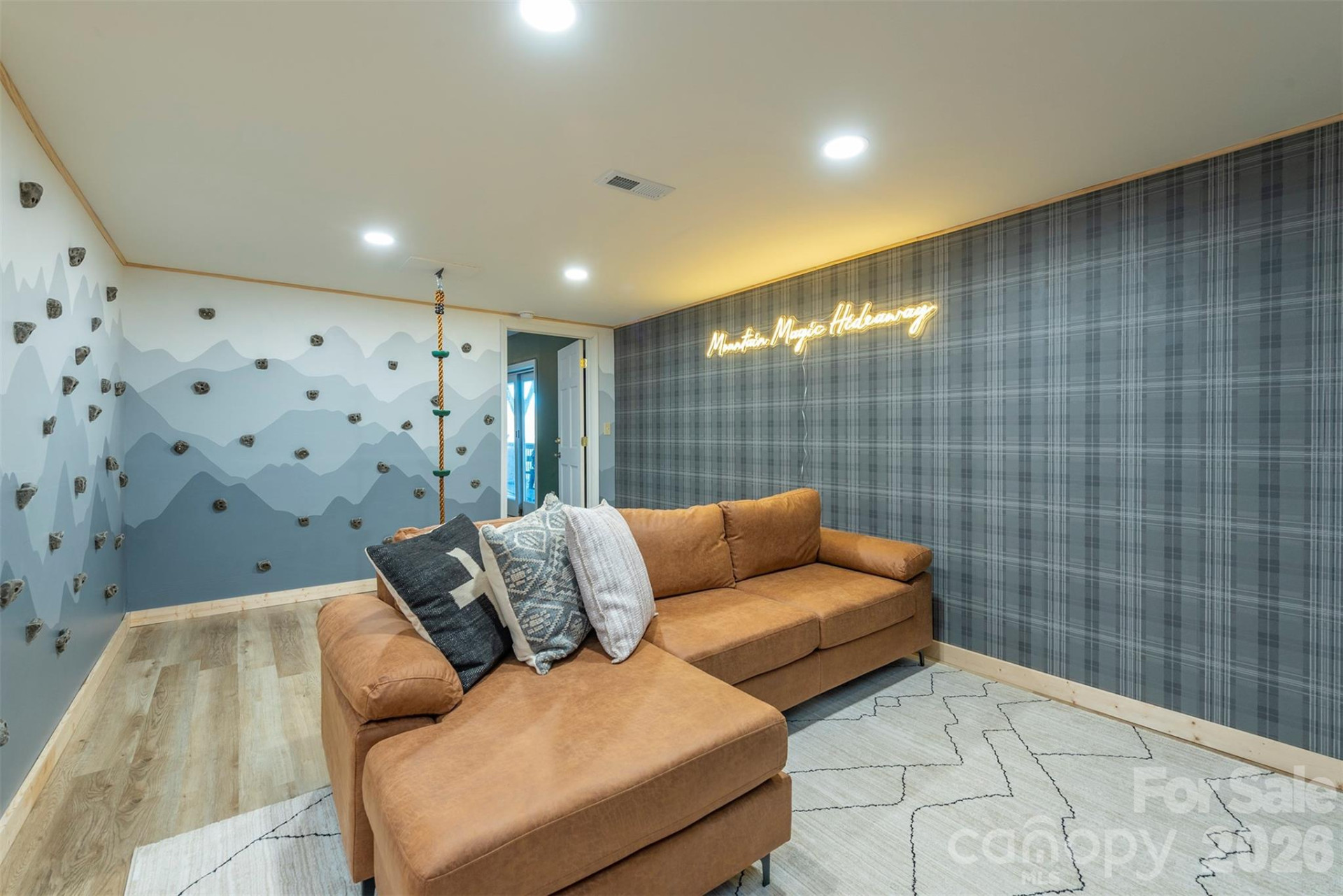 322 Goldenleaf Road - Photo 38