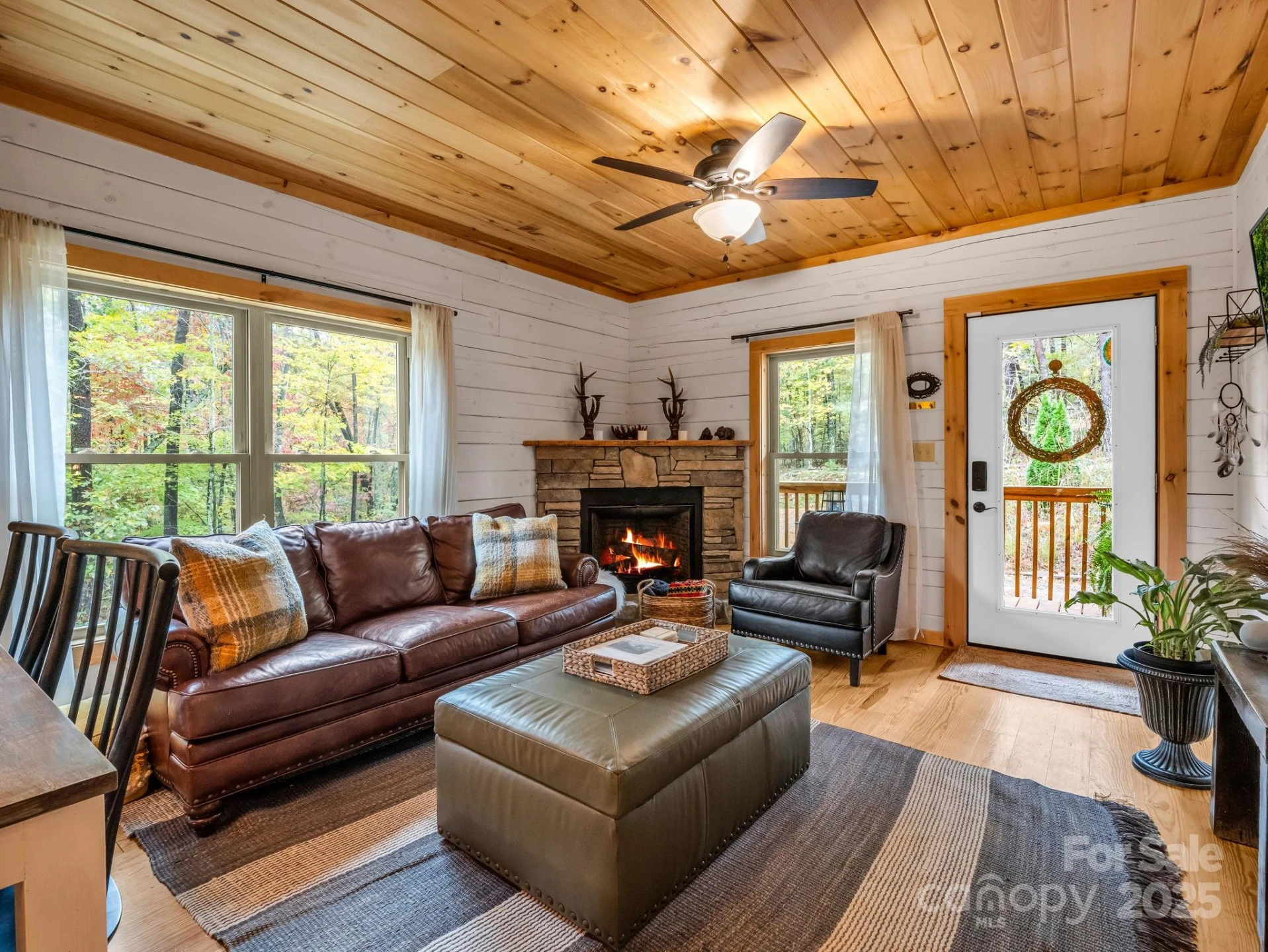 174 Doves Way - Photo 2