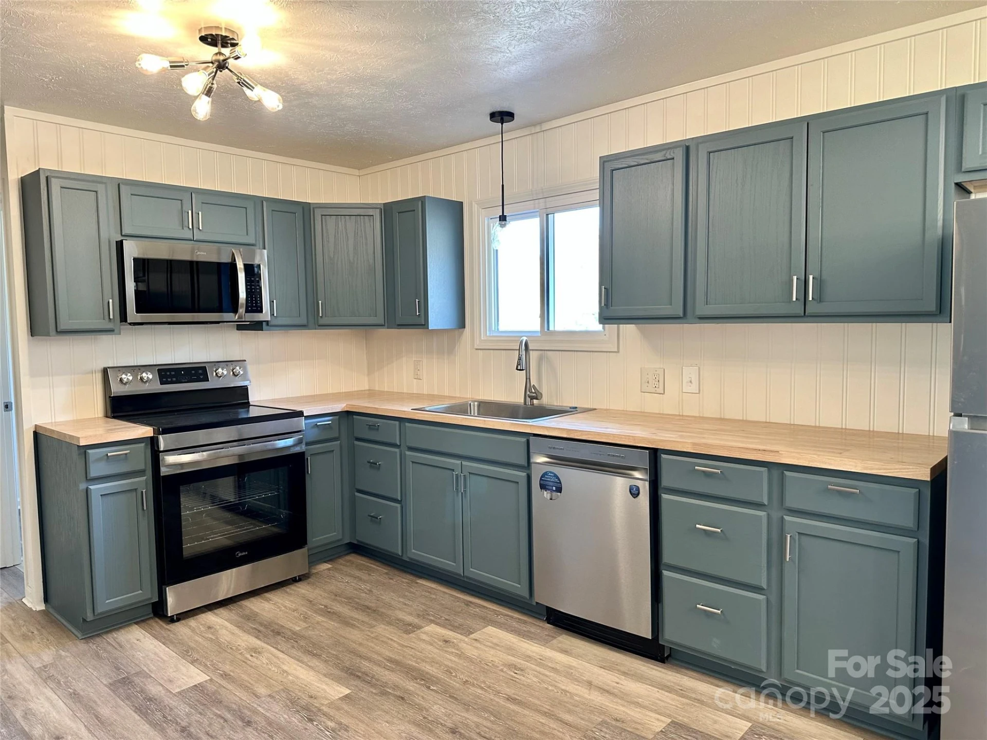 609 Cattail Road - Photo 3