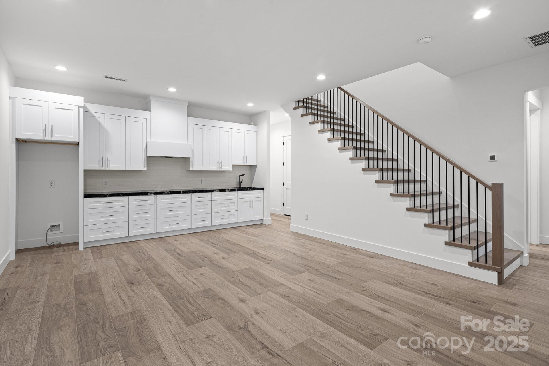 324 Avery Trail Drive #26 - Photo 28