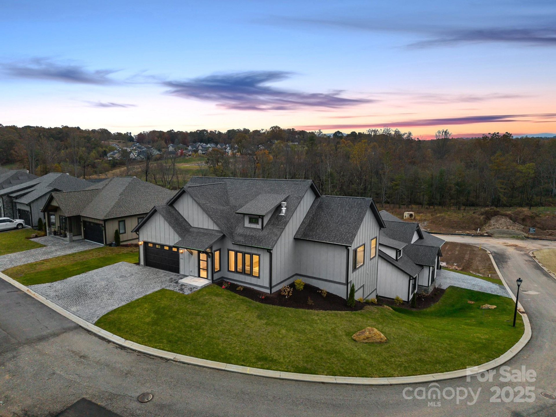 324 Avery Trail Drive #26 - Photo 6