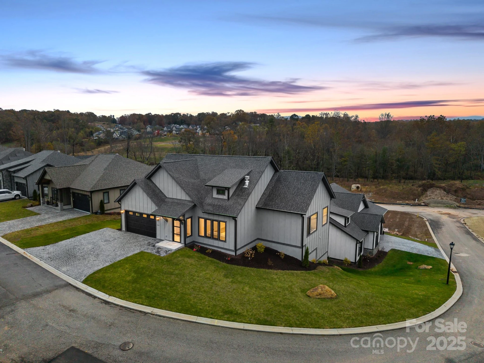 324 Avery Trail Drive #26 - Photo 6