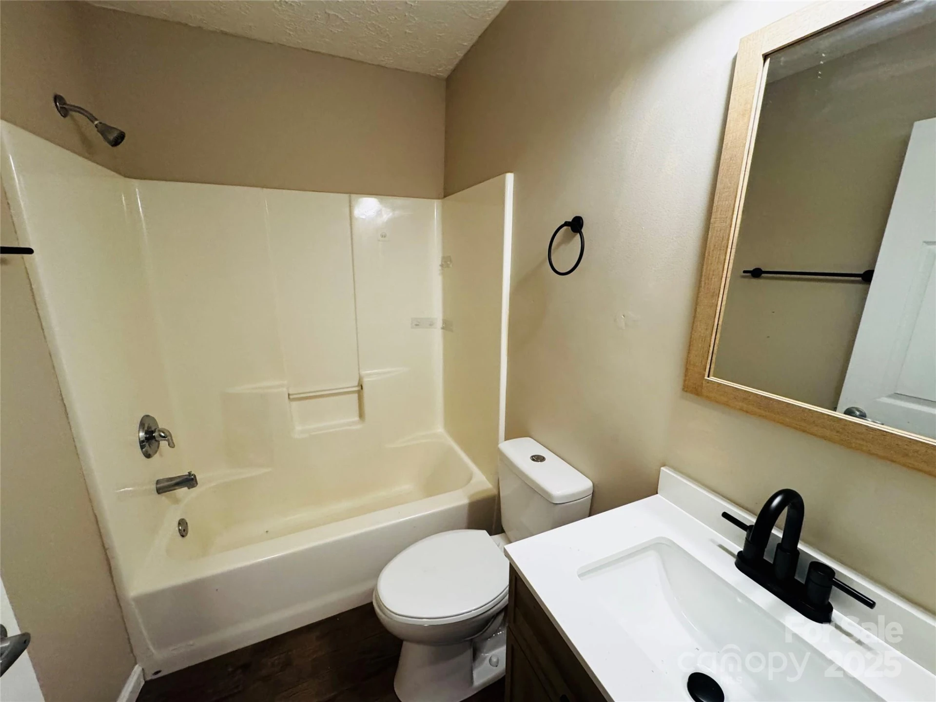 237 Camelot Drive #B - Photo 15