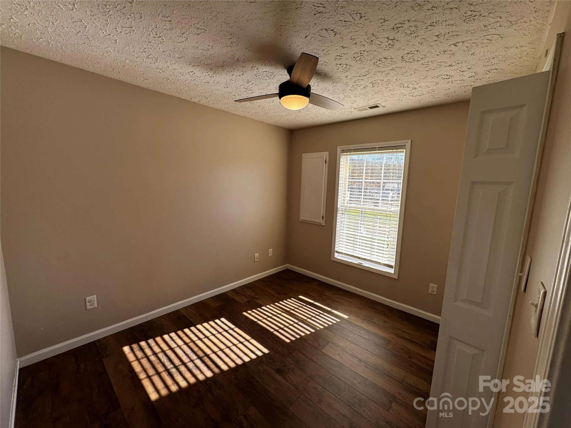 237 Camelot Drive #B - Photo 17