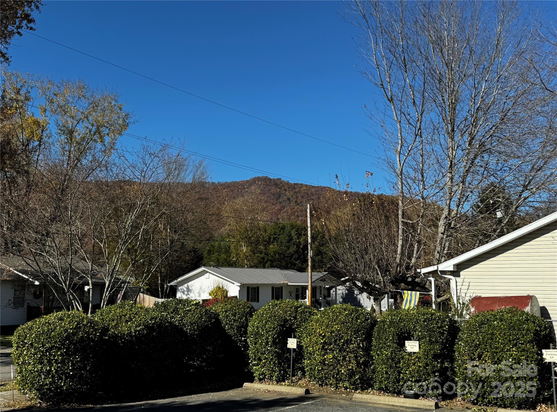 237 Camelot Drive #B - Photo 21