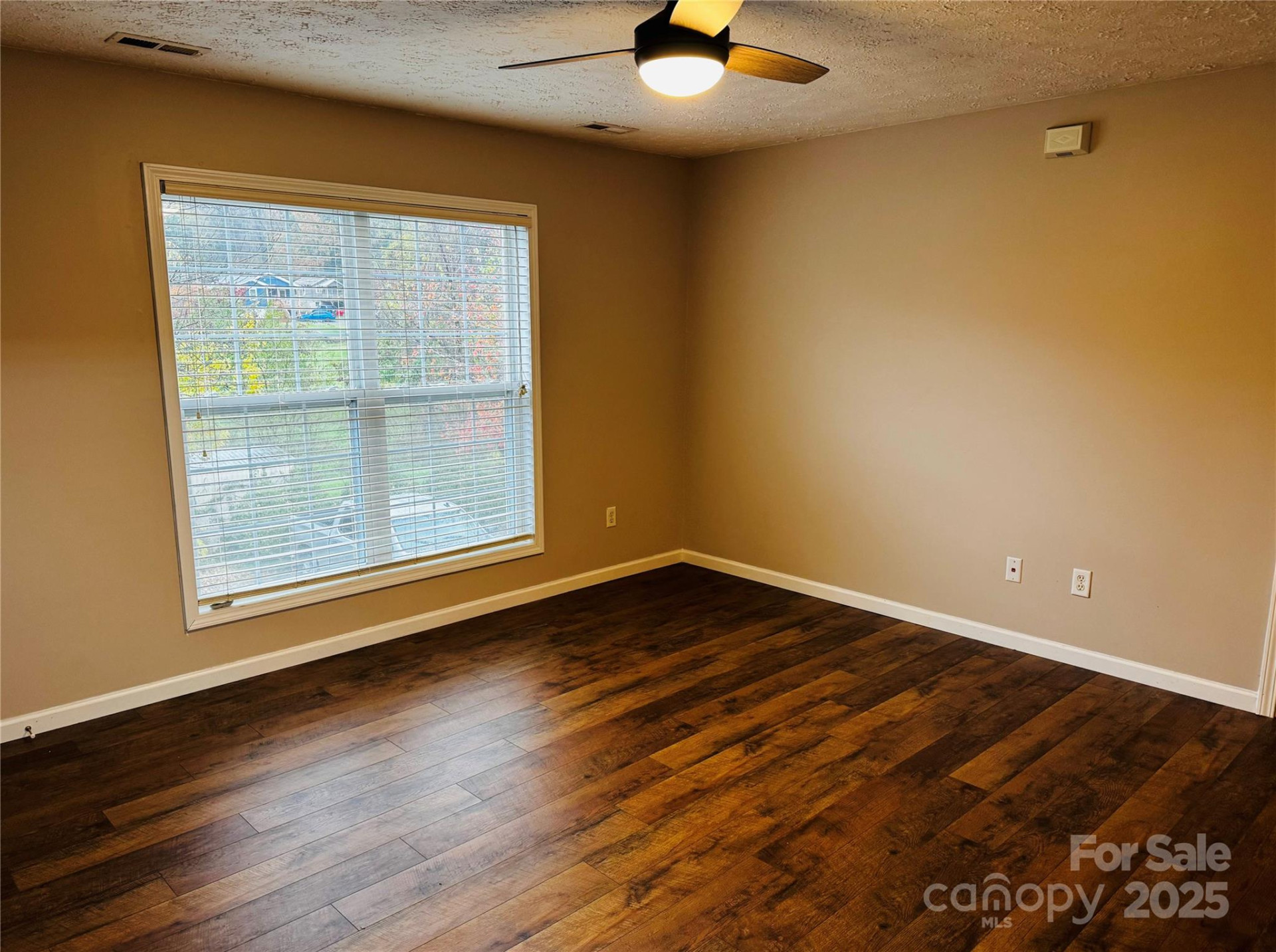 237 Camelot Drive #B - Photo 7