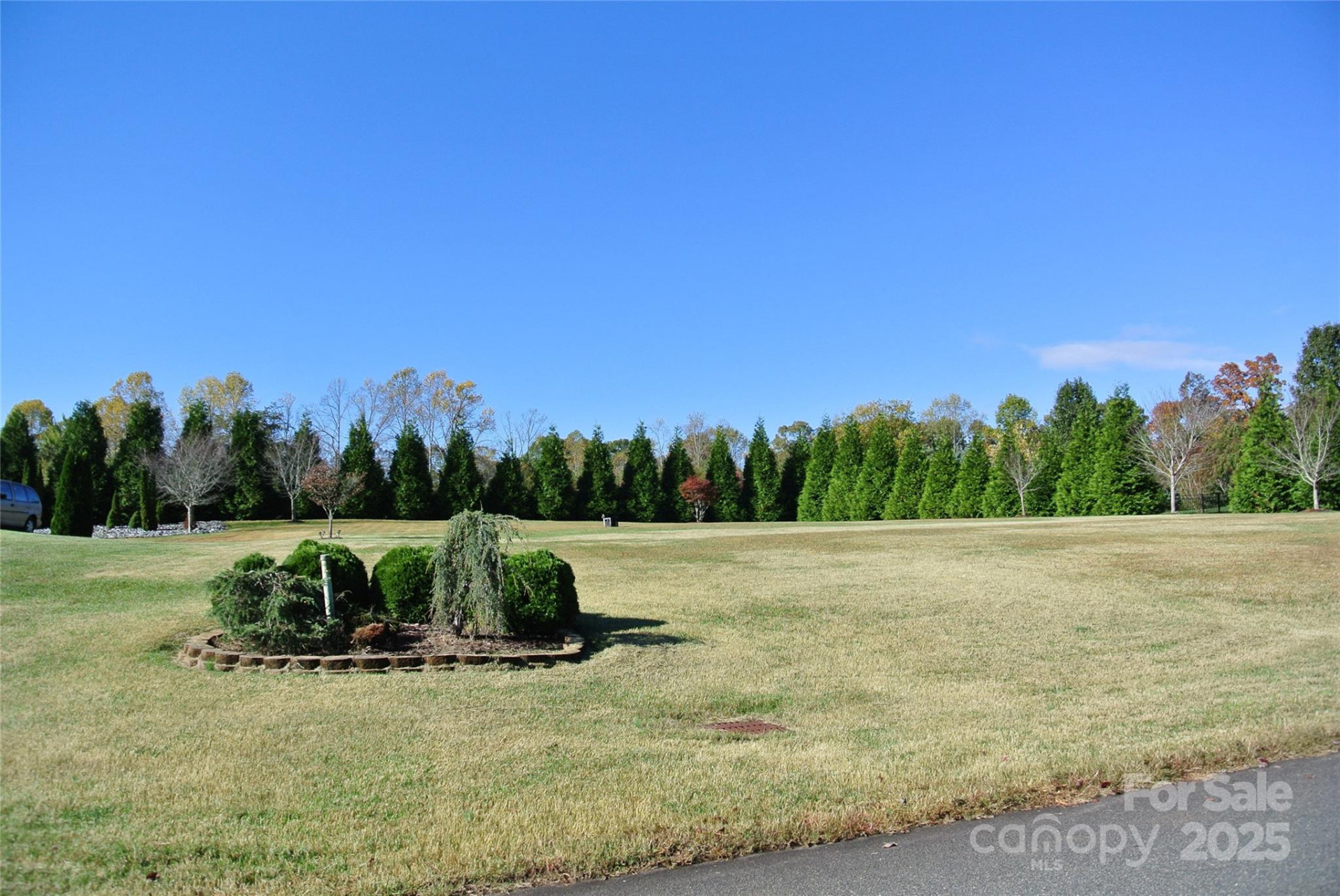 153 Kensington Drive - Photo 2