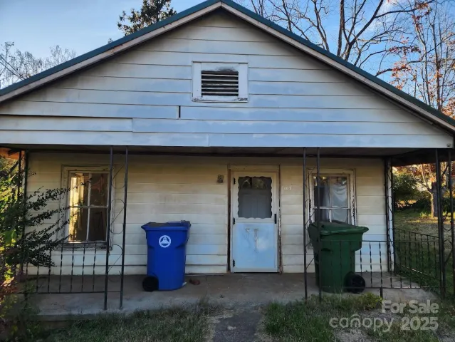 107 Bradley Street