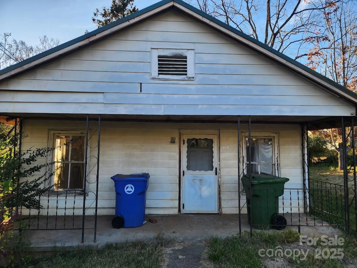 107 Bradley Street