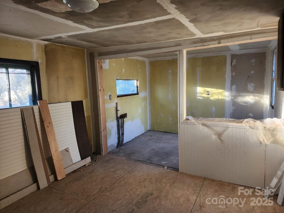 107 Bradley Street - Photo 4