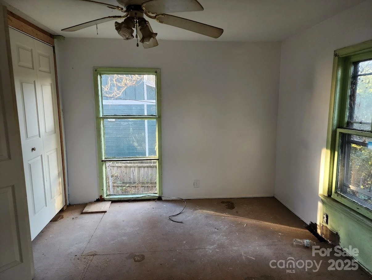 107 Bradley Street - Photo 8