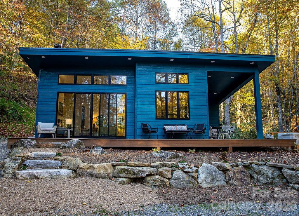 808 Mountain Cove Road - Photo 2