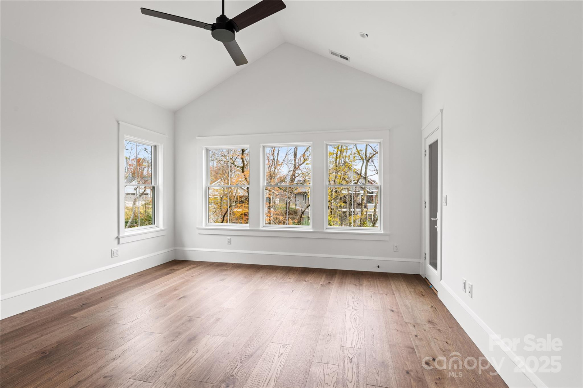 127 Creekside Valley Lane - Photo 7