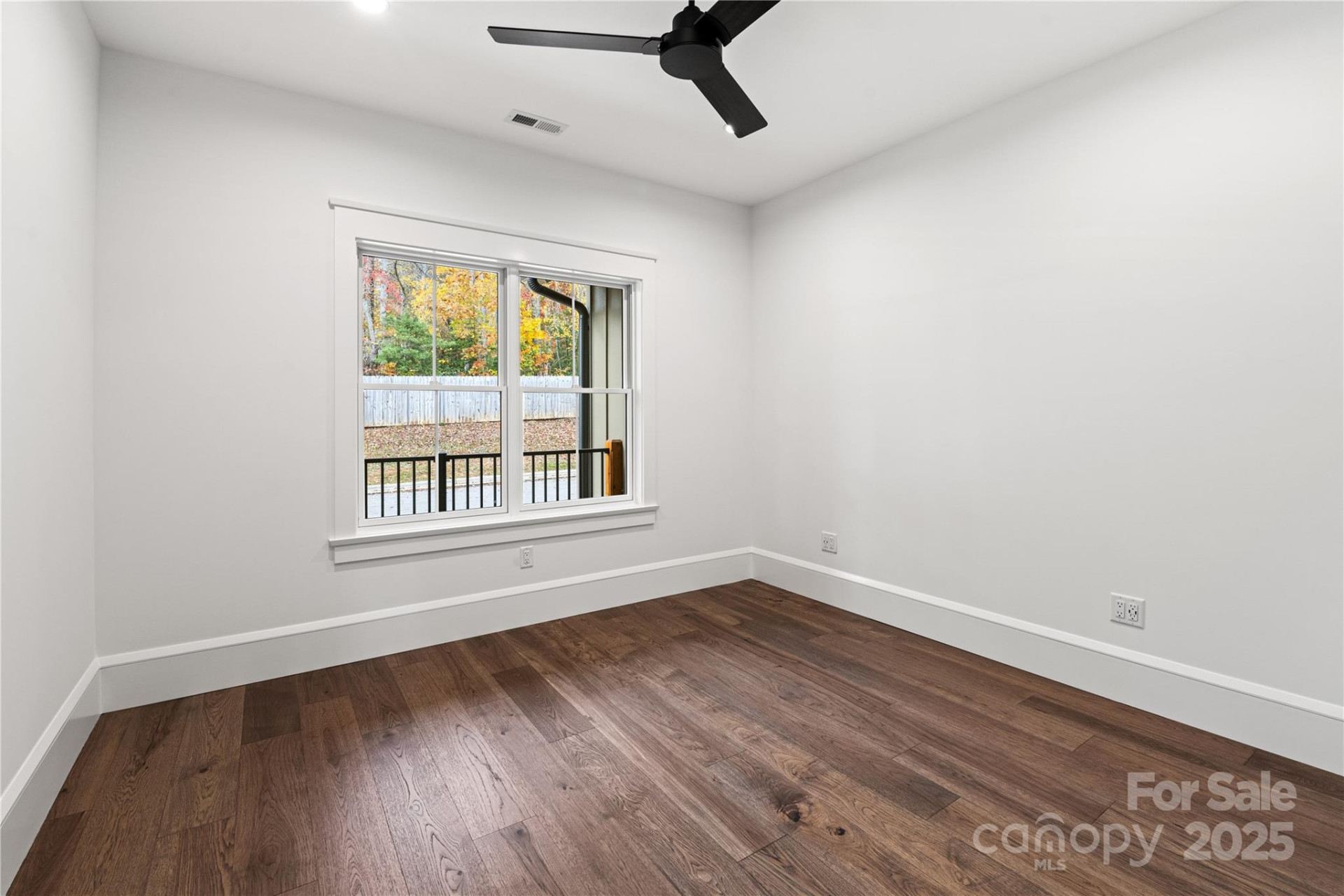 127 Creekside Valley Lane - Photo 10